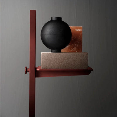 String Museum sidetable, Red rust