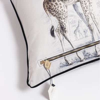 refurbished | Podevache Giraffe Indoor Cushion