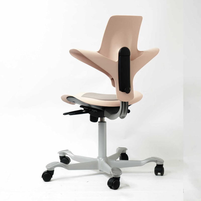 ex-display | HAG Capisco Puls 8010 ergonomic chair, pink