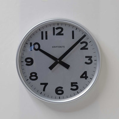 refurbished | Kriptonite Wall Clocks Classics Ø30, aluminium