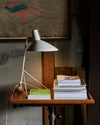 &Tradition Tripod HM9 table lamp