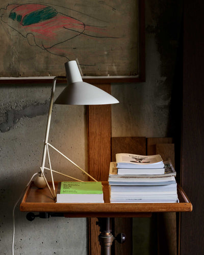 &Tradition Tripod HM9 table lamp