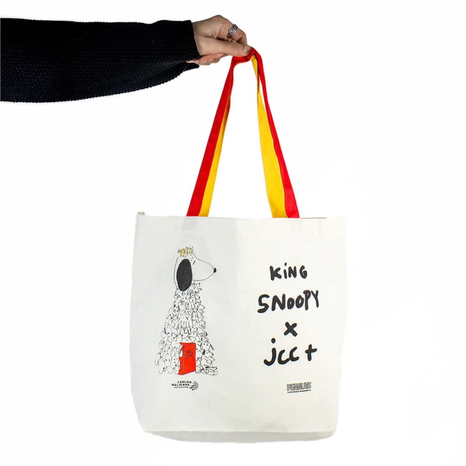 Leblon Delienne King Snoopy tote bag