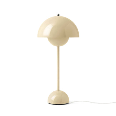 &Tradition Flowerpot VP3 table lamp, ivory