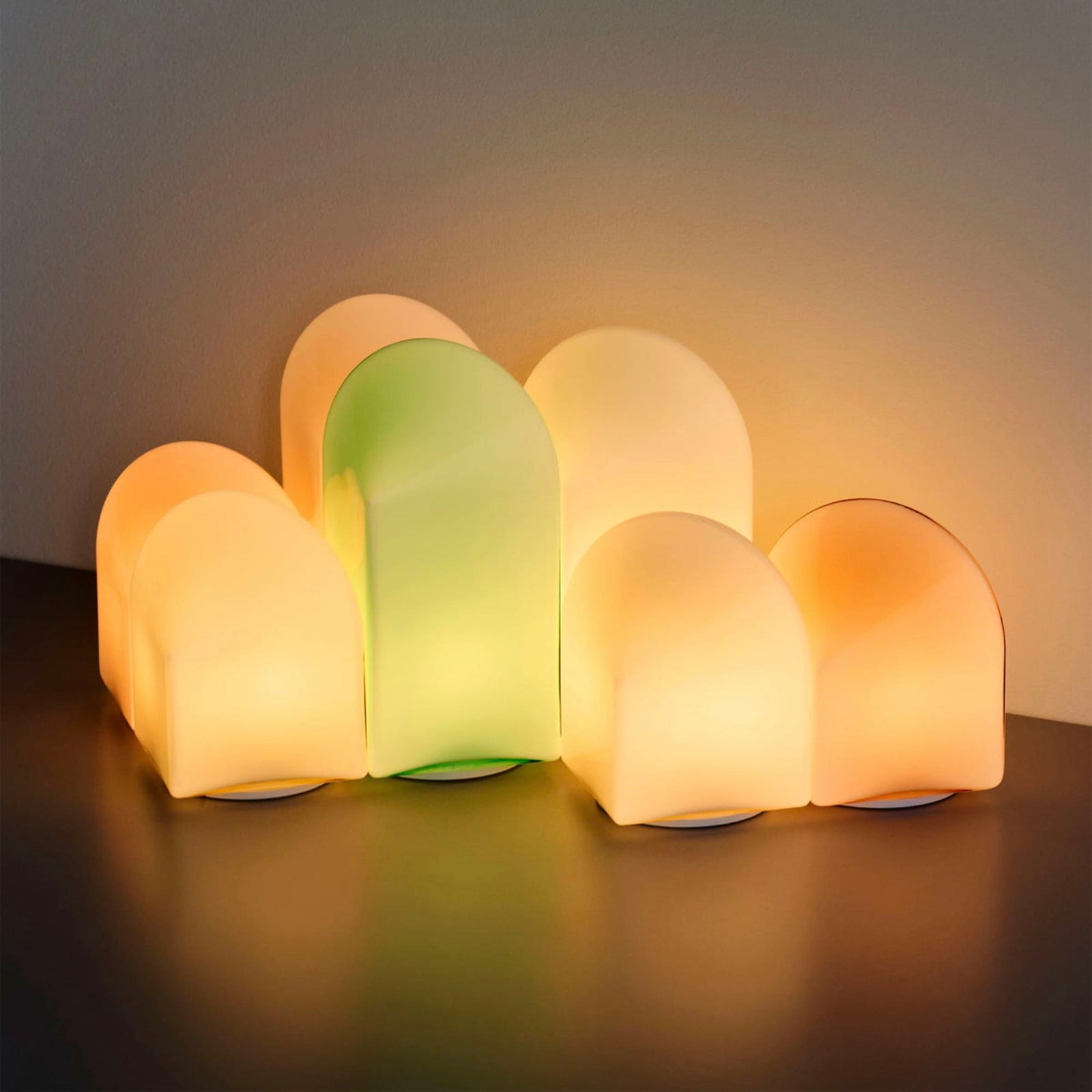 Hay Parade Portable rechargeable lamp