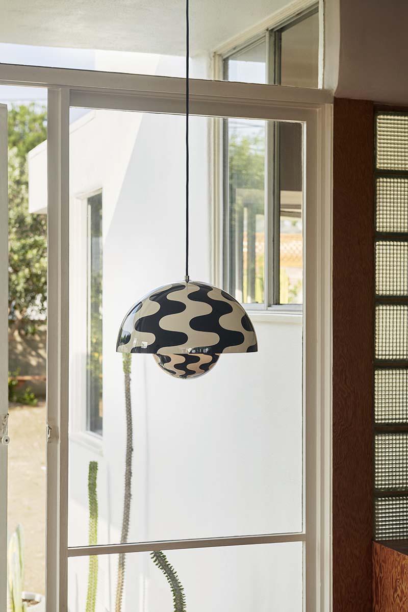 &Tradition Flowerpot VP1 pendant, black white pattern
