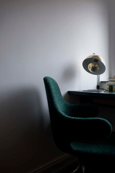&Tradition Flowerpot VP4 table lamp