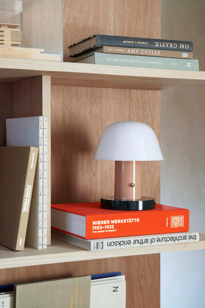 &Tradition Setago JH27 rechargeable lamp, nude forest