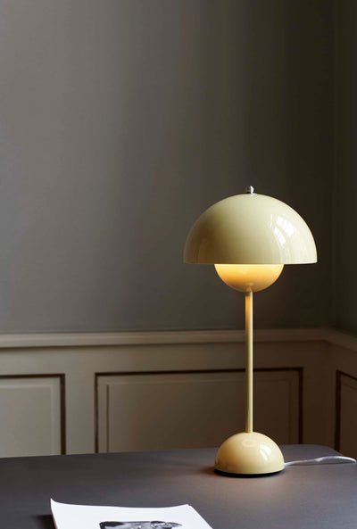 &Tradition Flowerpot VP3 table lamp