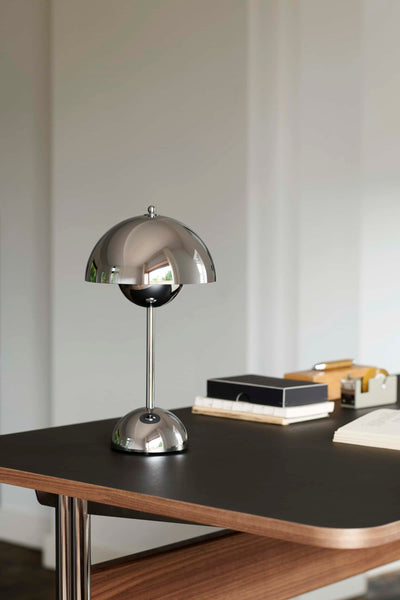 &Tradition Pavilion AV16 secretary desk