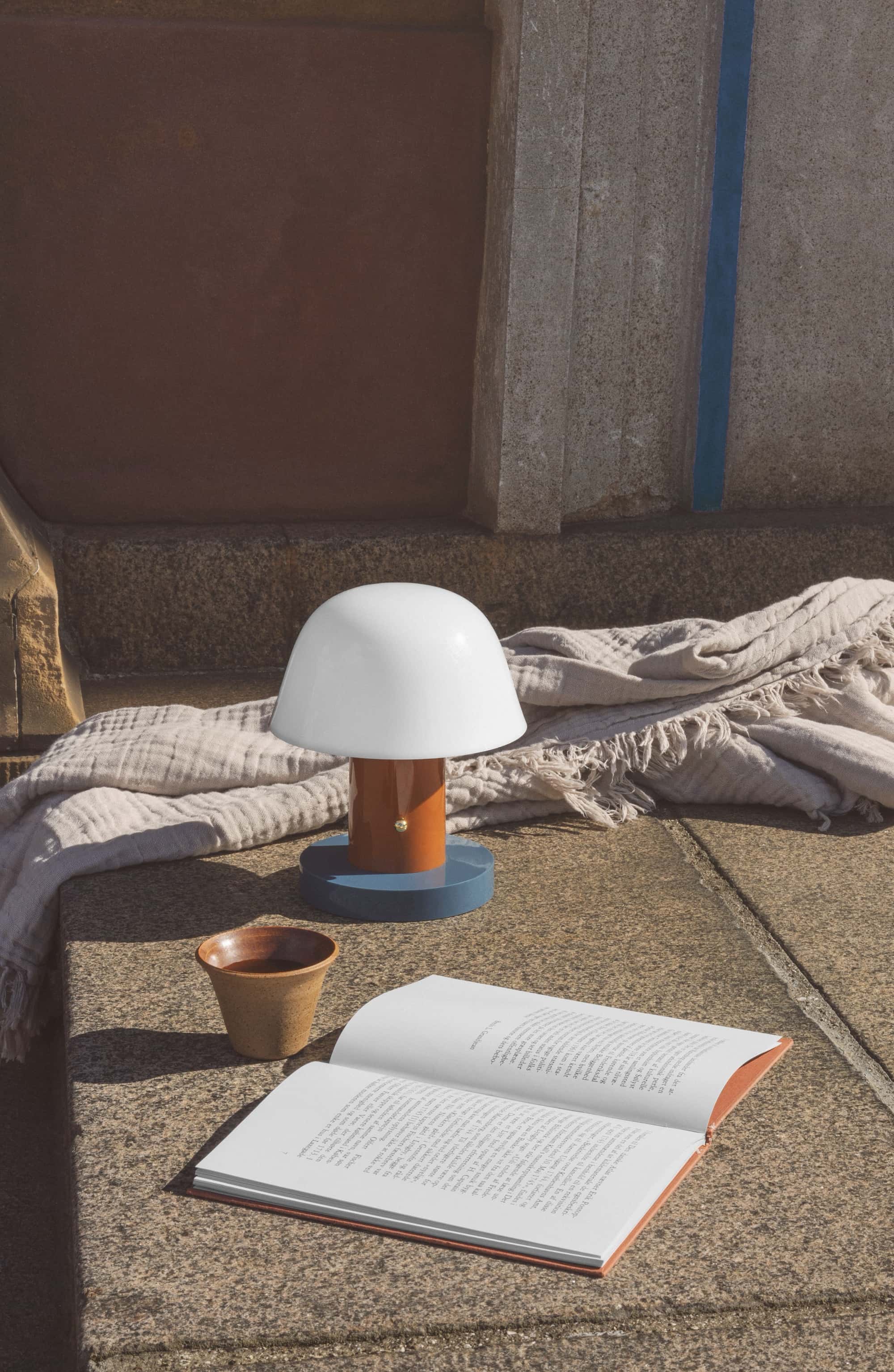 &Tradition Setago JH27 rechargeable lamp, rust/thunder