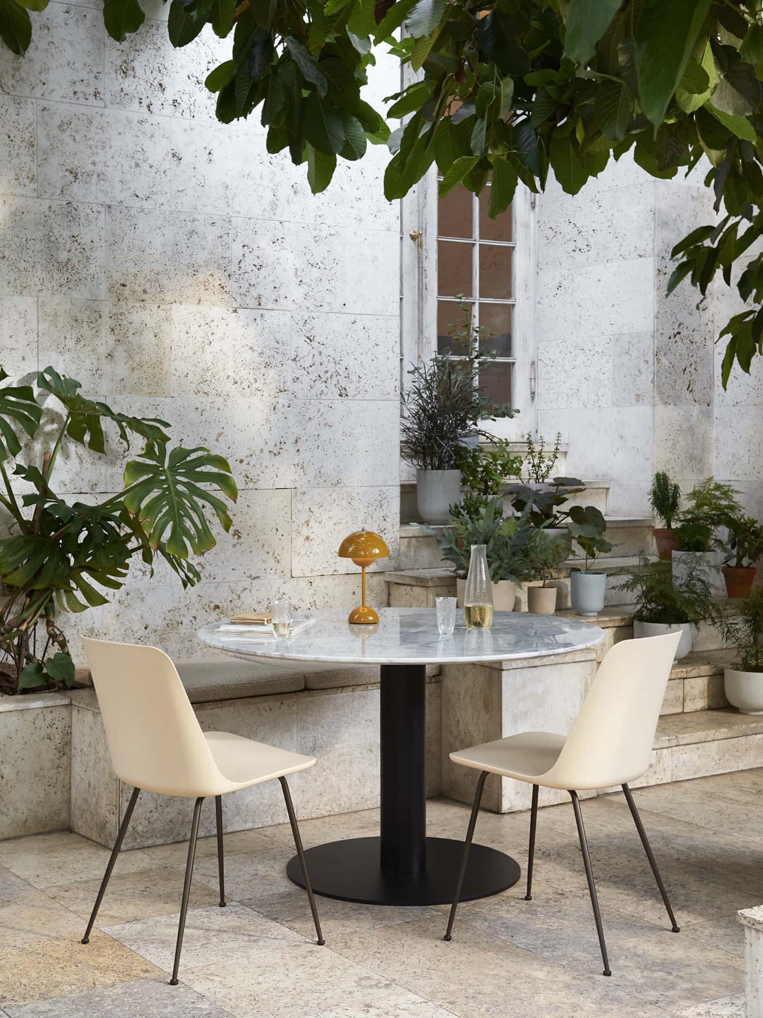 &Tradition Flowerpot VP9 rechargeable lamp, mustard