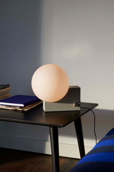 &Tradition SHY1 Journey table/wall lamp, silk grey
