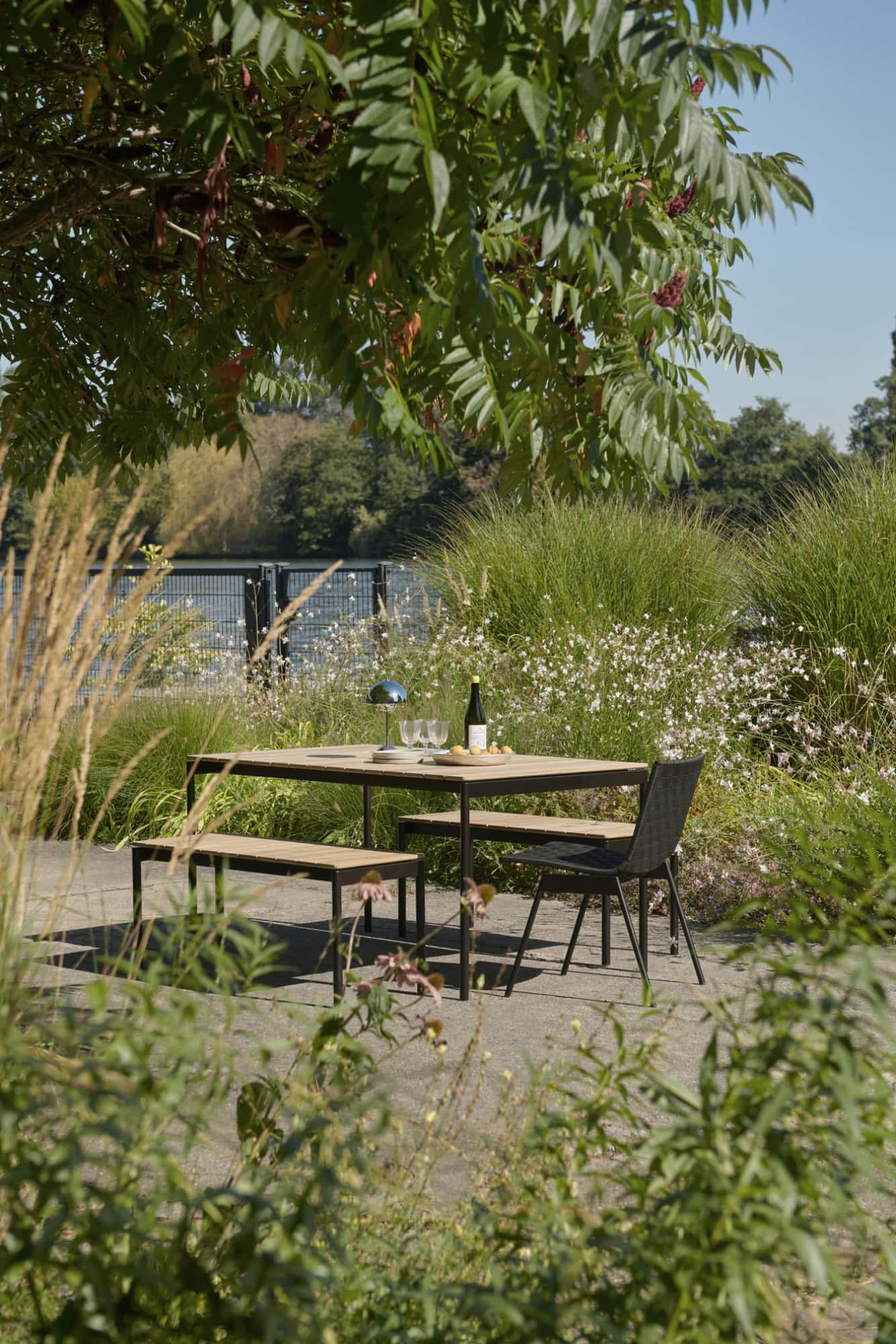 &Tradition Ville AV33 outdoor side chair