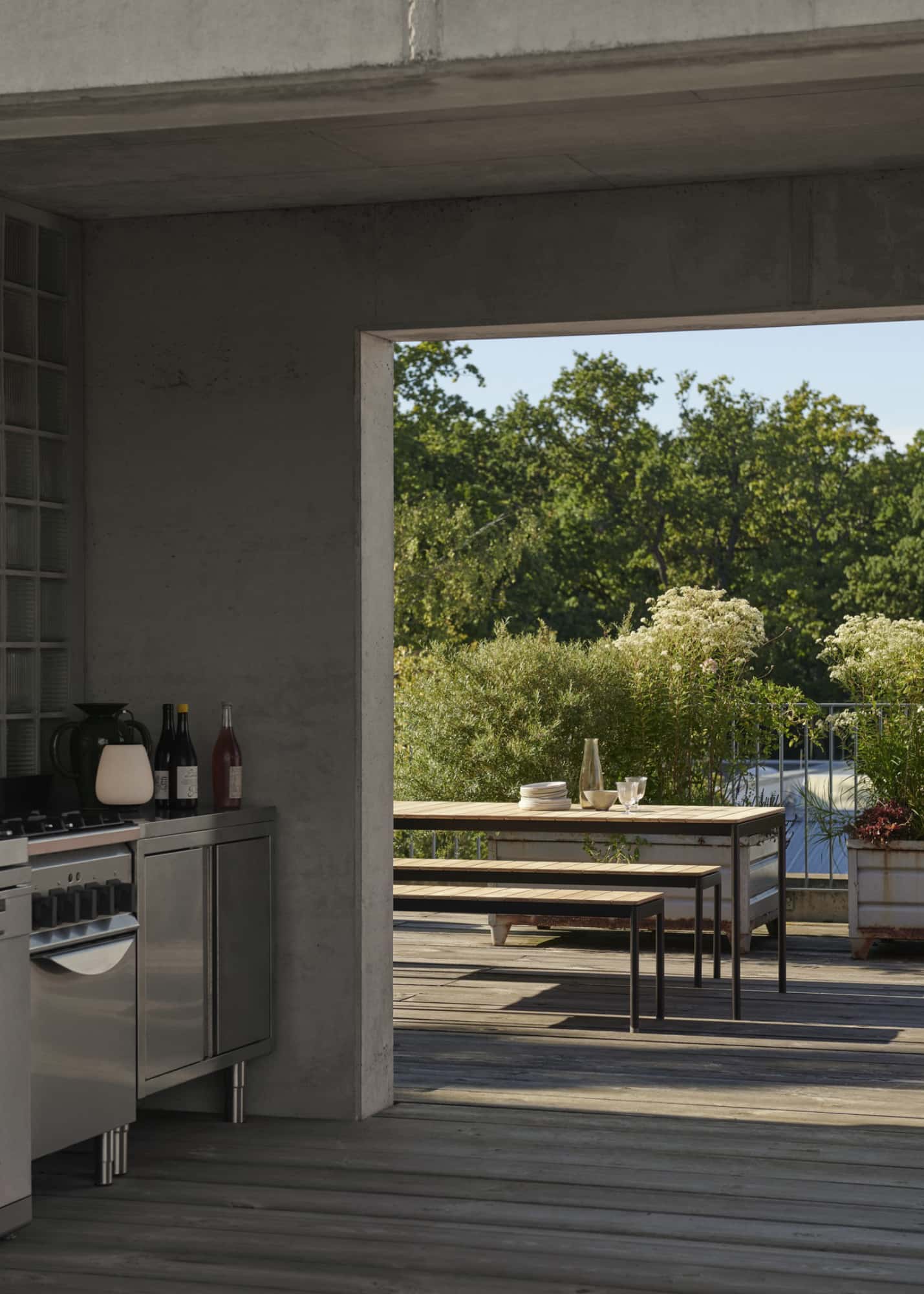 &Tradition Ville AV25 outdoor dining table