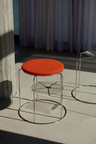 refurbished | &Tradition Wire VP11 stool, hallingdal 600/stainless steel