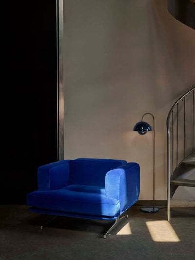 &Tradition Flowerpot VP12 floor lamp, steel blue