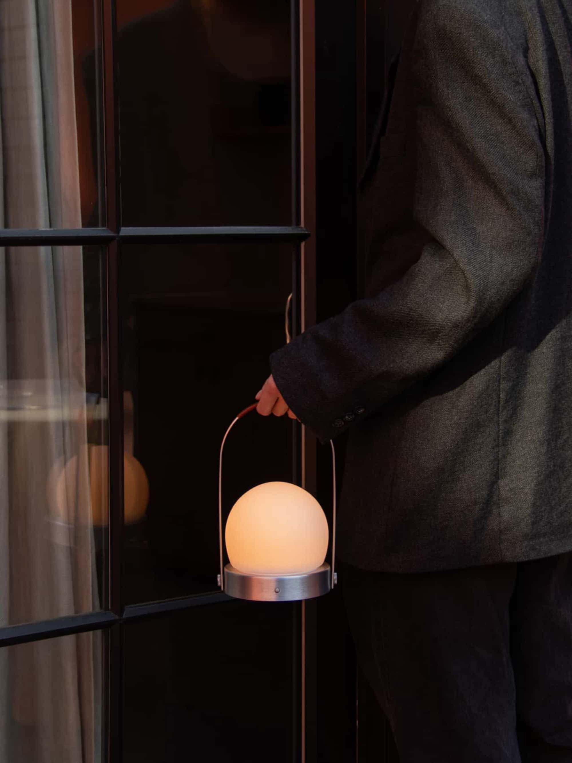 Audo Copenhagen Carrie rechargeable lamp, ivory