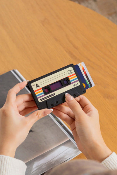 Bitten Cassette card holder, black