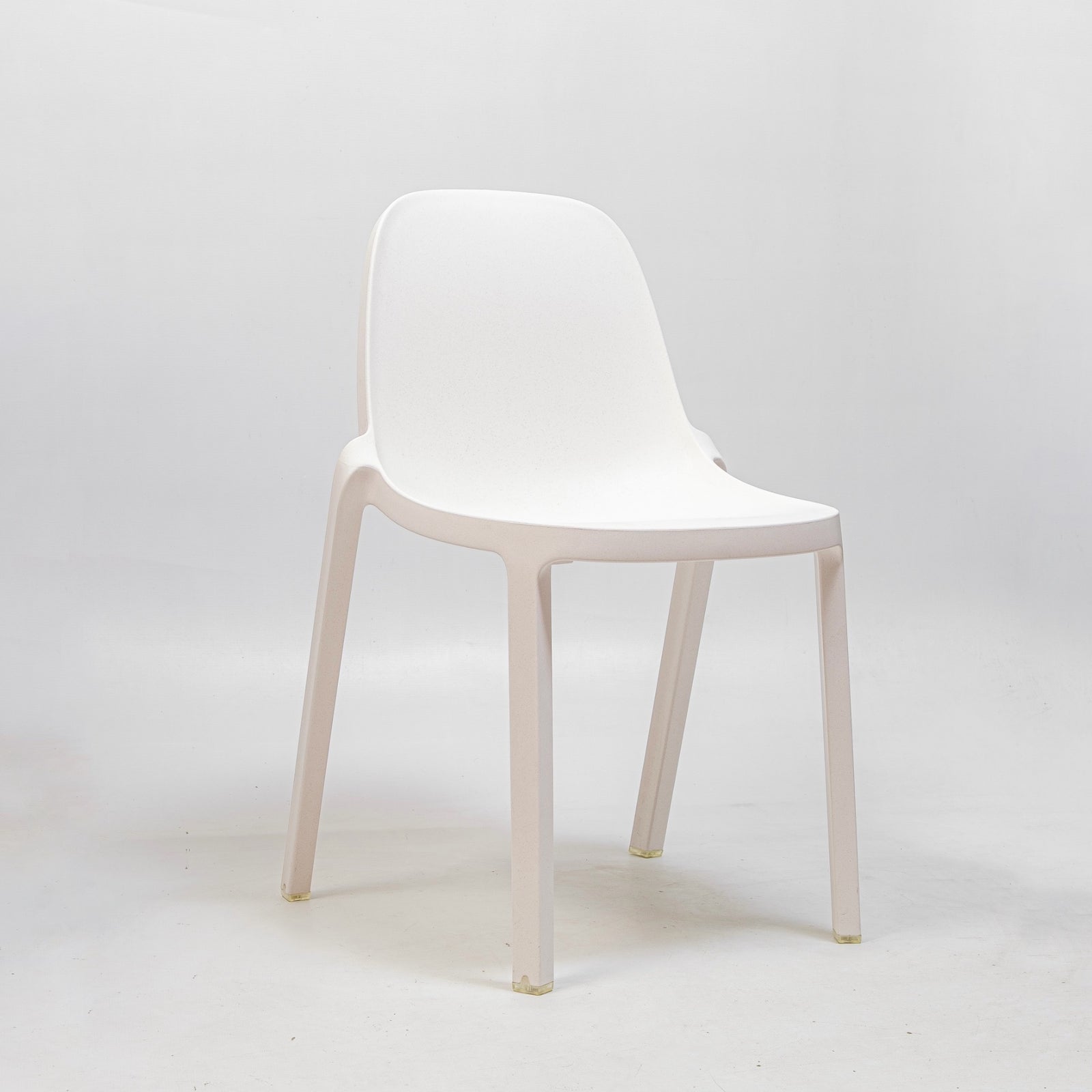 refurbished | Emeco Broom chair, white