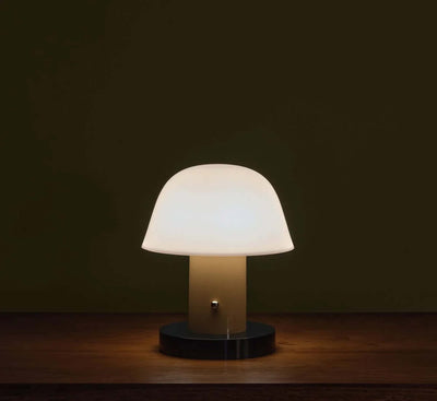 &Tradition Setago JH27 rechargeable lamp, nude forest