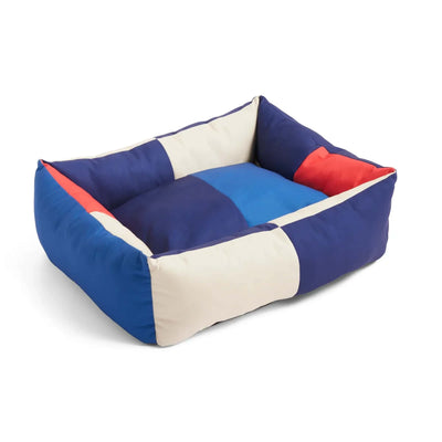 Hay Dogs dog bed medium, red/blue