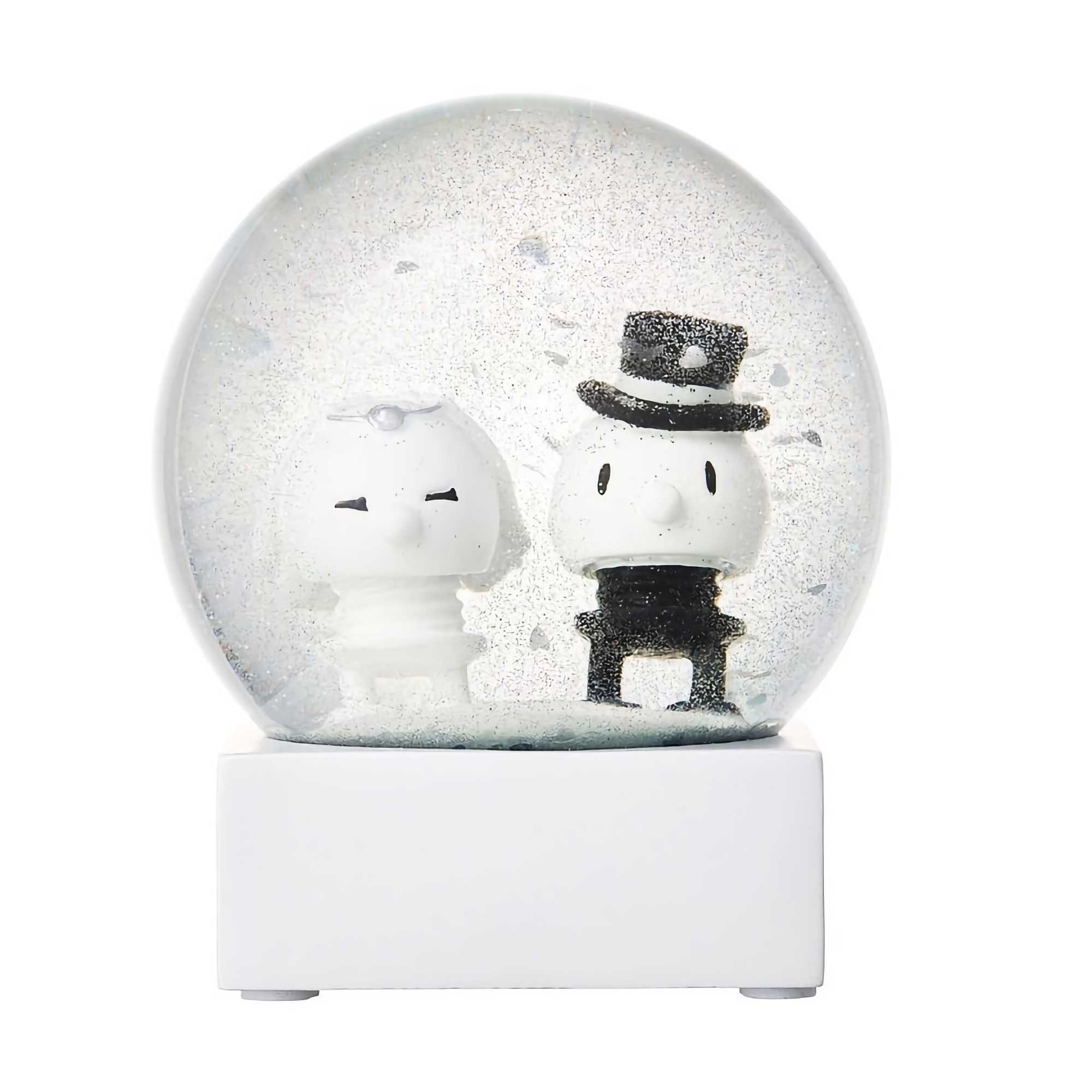 Hoptimist Wedding Couple Snow Globe