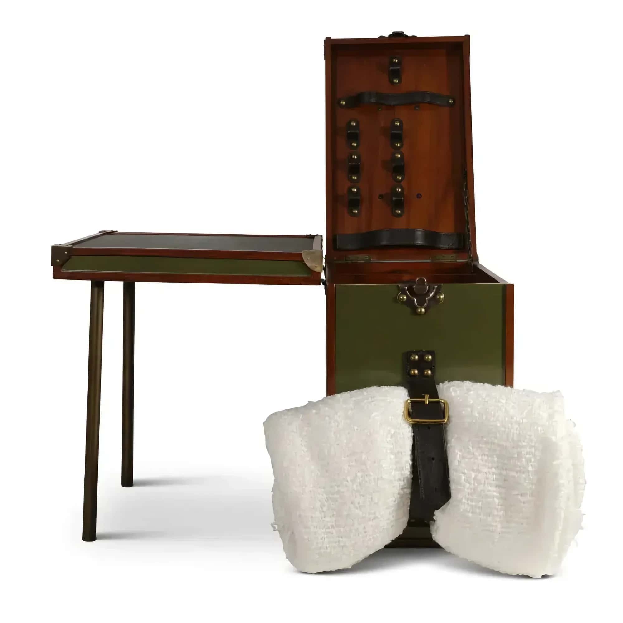 Authentic Models Elegant picnic box