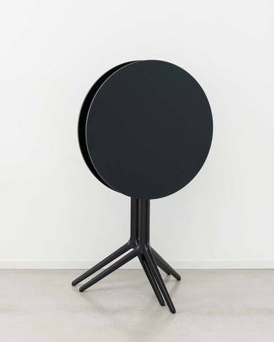 Magis Central folding table ø60