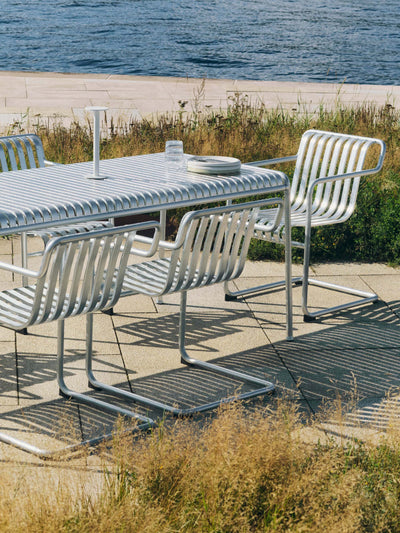 Hay Palissade table