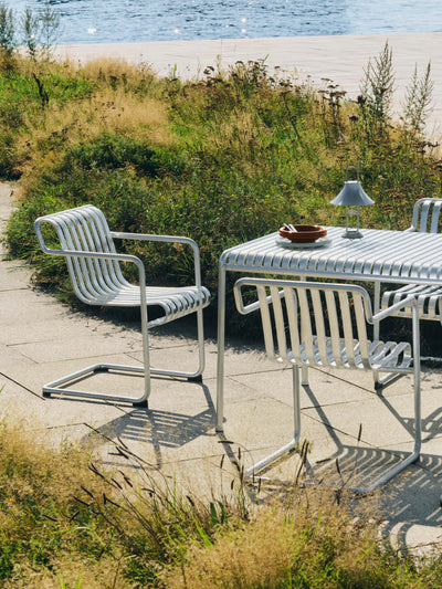 Hay Palissade table