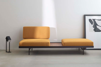 Innovation Puri daybed with walnut table, 536 boucle orhre