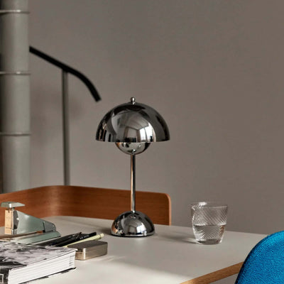 &Tradition Flowerpot VP9 rechargeable lamp