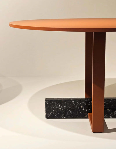 Magis Pied-à-terre round table