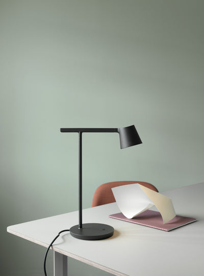 Muuto Tip Table Lamp
