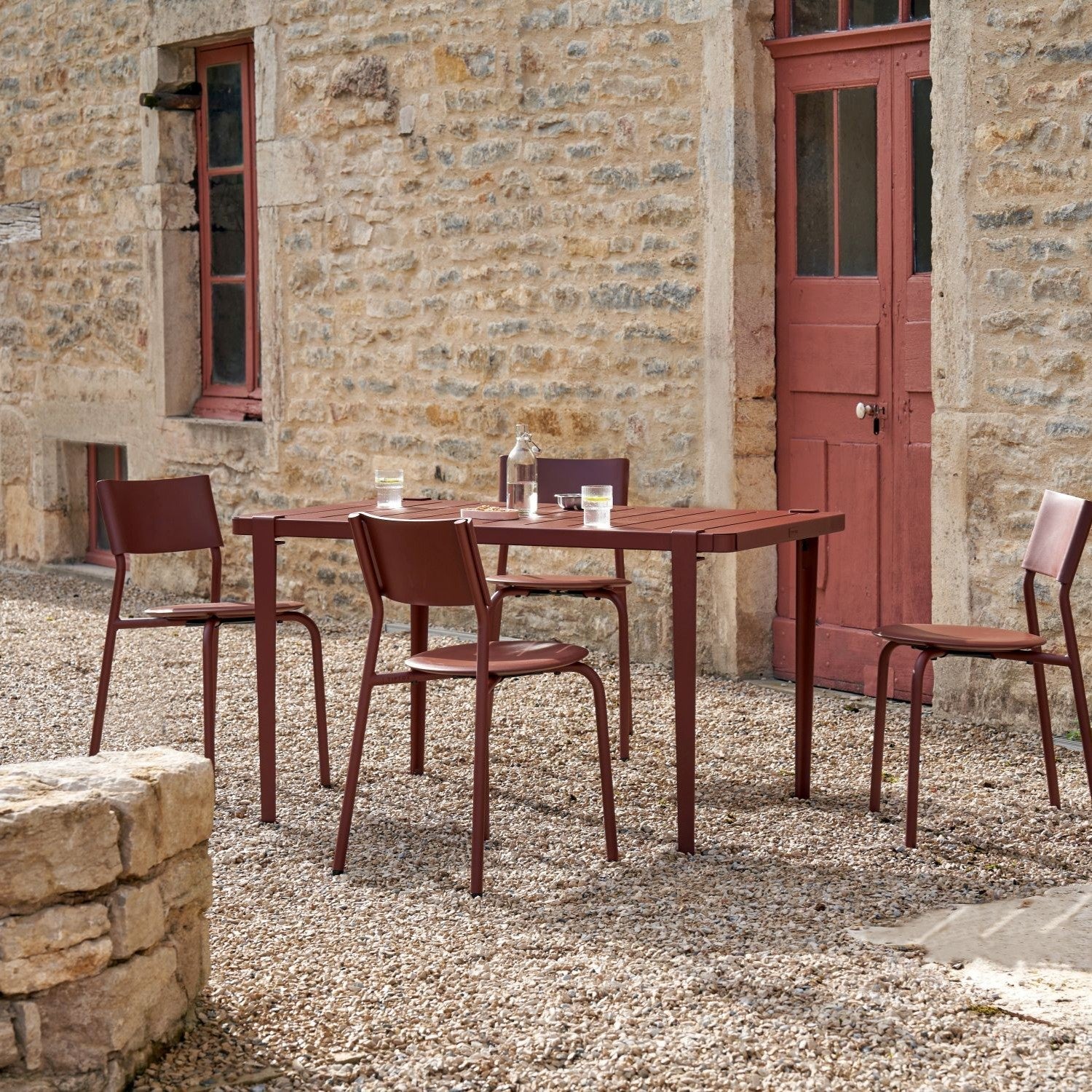 Tiptoe Midi Outdoor Table