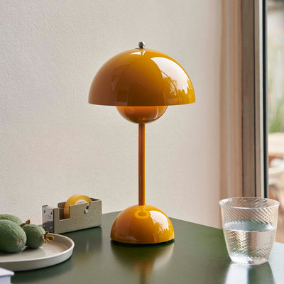 &Tradition Flowerpot VP9 rechargeable lamp