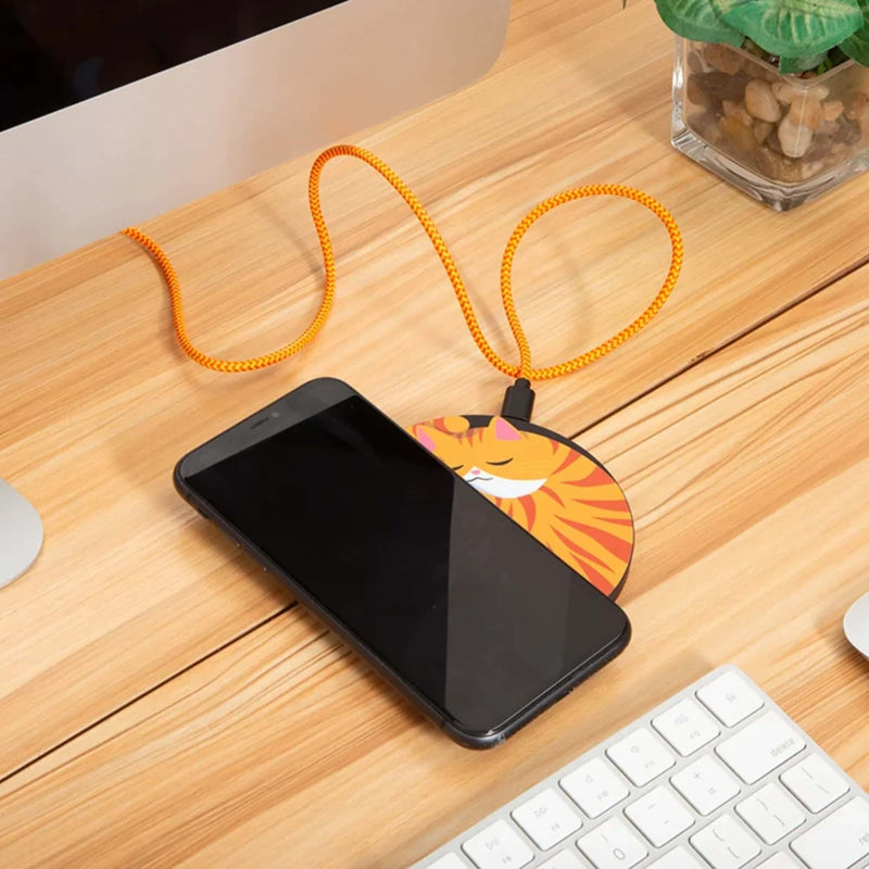 Kikkerland Sleepy Cat wireless charger