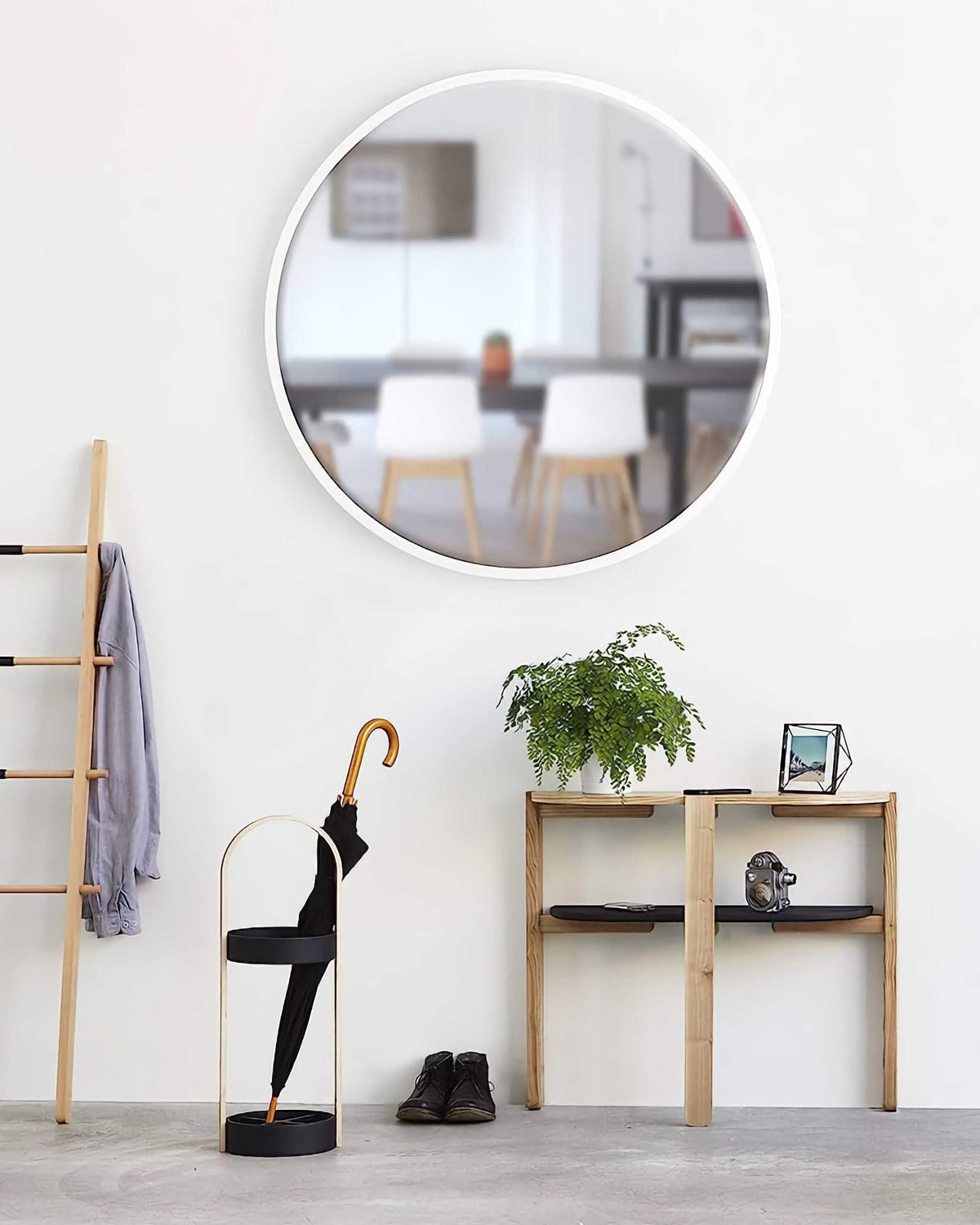 Umbra Hub round wall mirror ø90, white - HOMELESS.hk