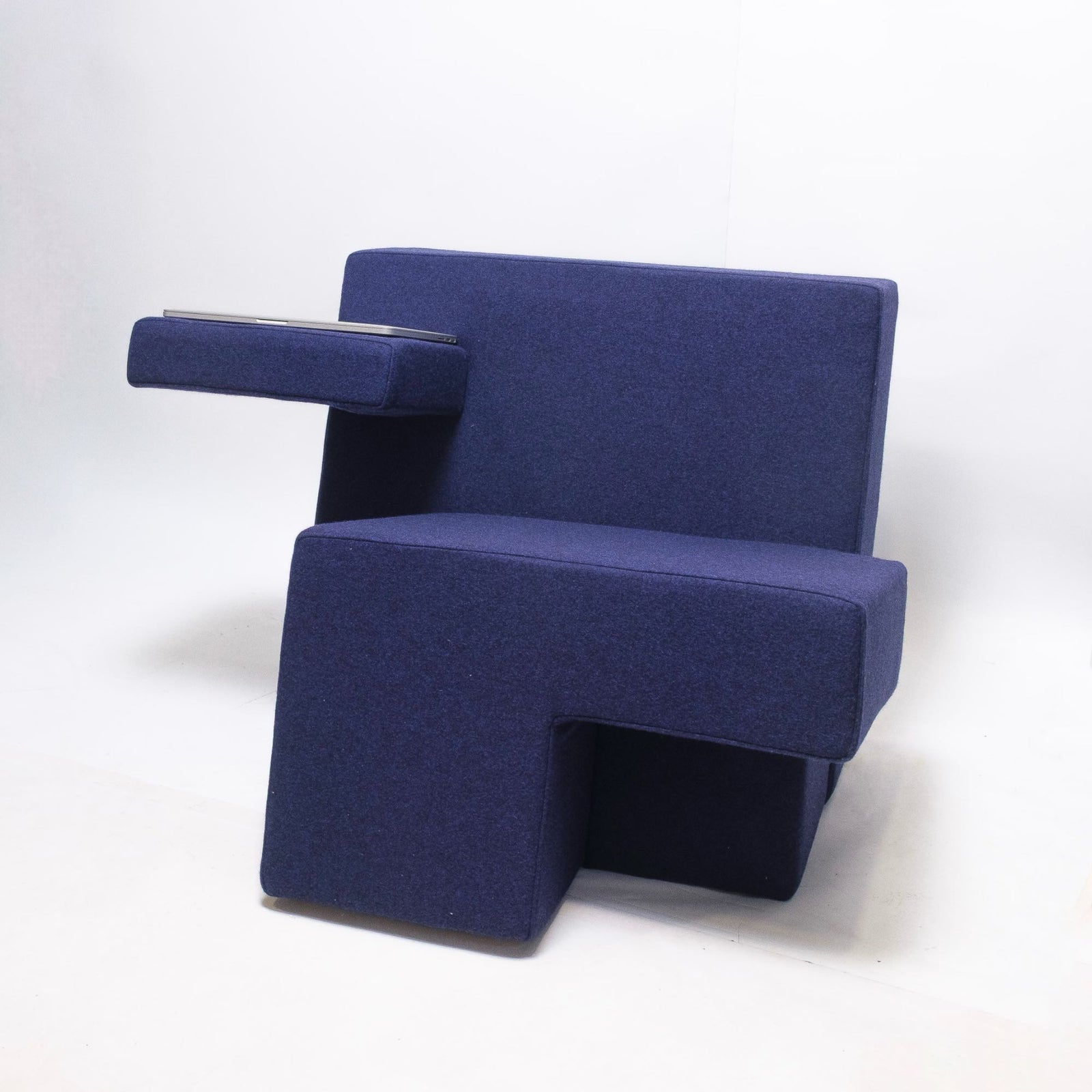 refurbished | Qeeboo Primitive armchair by Piergiorgio Robino & Stefania Fersini