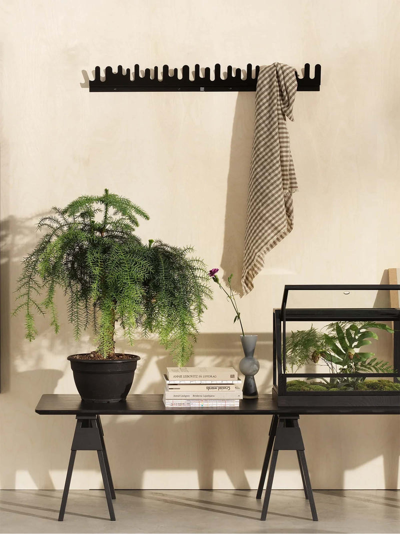 Design House Stockholm Wave hanger, black