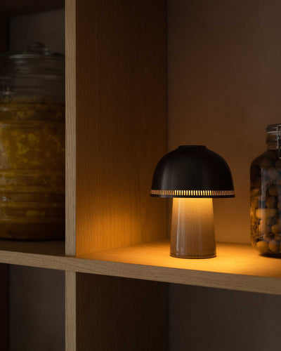 &Tradition Raku SH8 rechargeable lamp