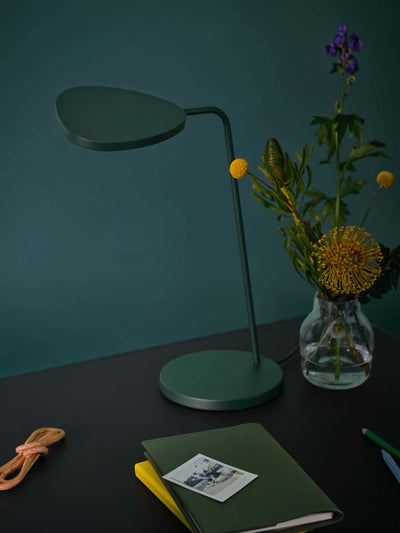 Muuto Leaf Table Lamp