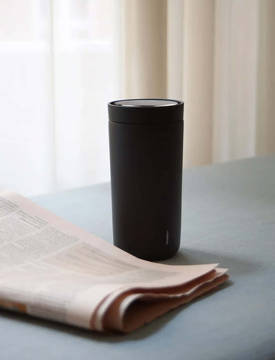 Stelton To Go Click vacuum insulated cup 400ml, soft black