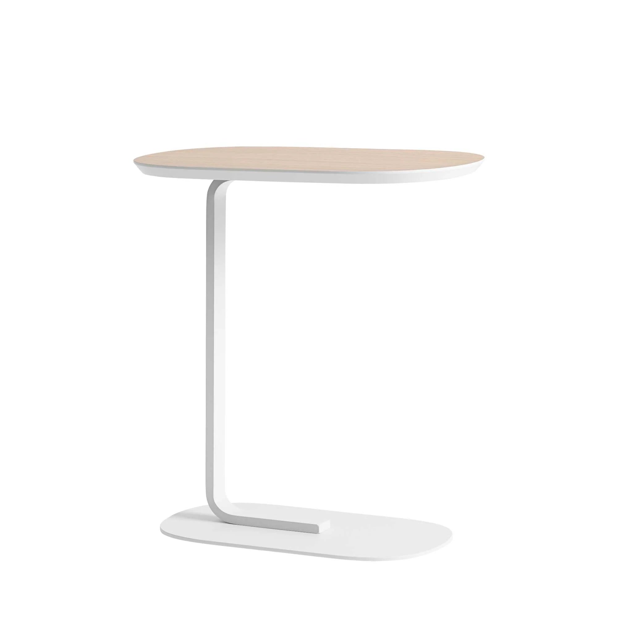 Muuto Relate side table h60, oak veneer/off white