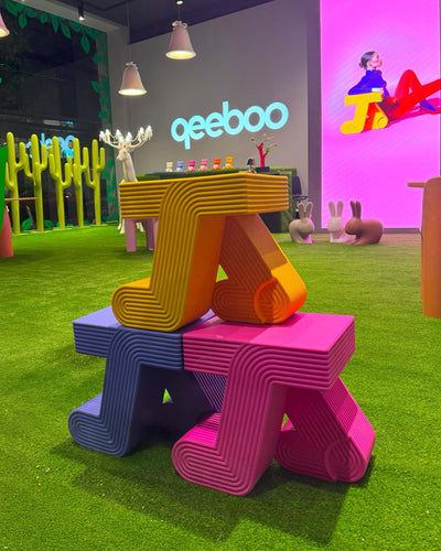 Qeeboo Walking table, ivory