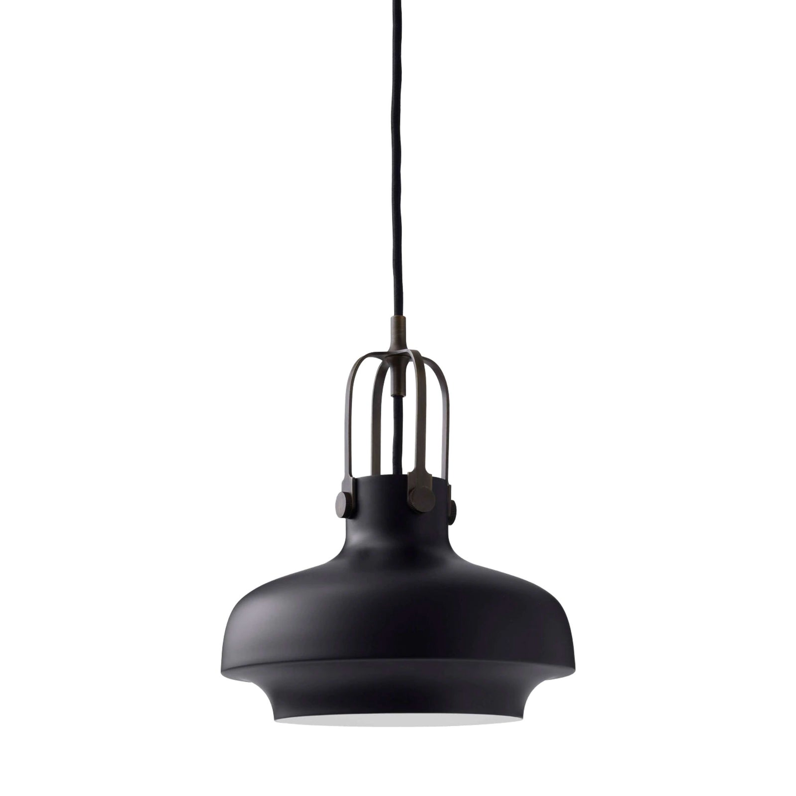 &Tradition SC6 Copenhagen pendant light, matt black/bronzed brass suspension