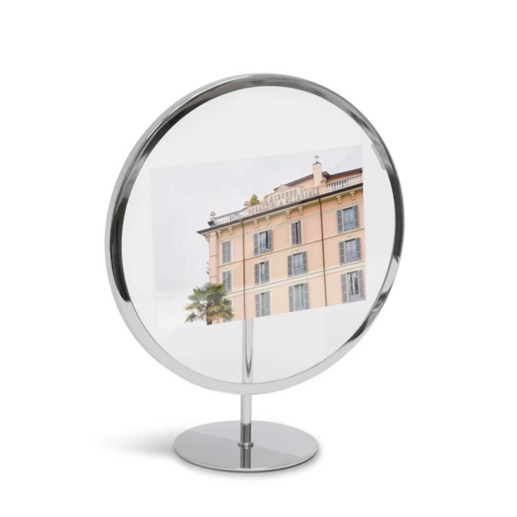 Umbra Infinity round picture frame 5X7, chrome