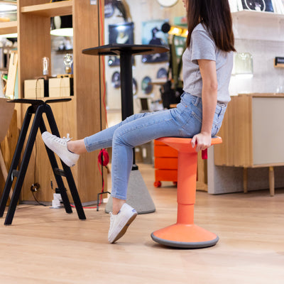 Interstuhl UPis1 ergonomic stool, soft red