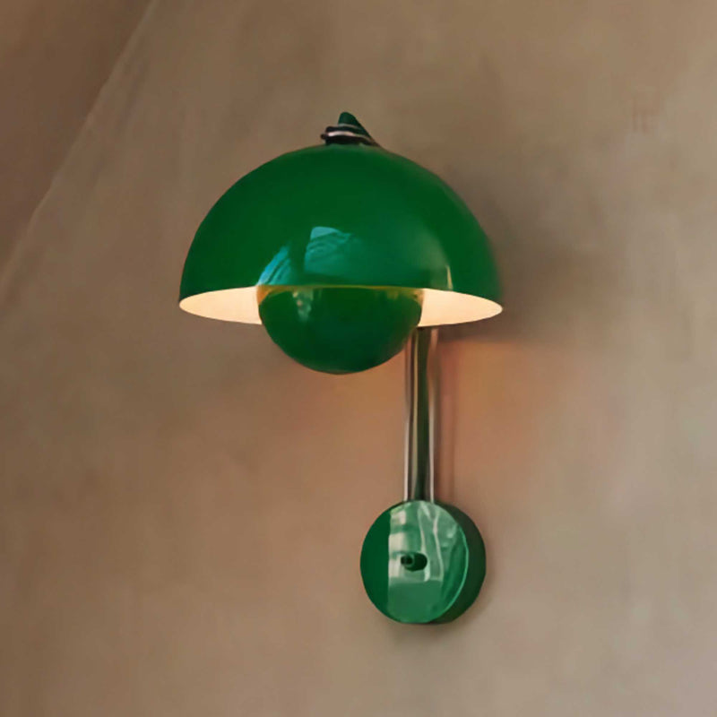 &Tradition VP8 Flowerpot Wall Lamp, Signal Green